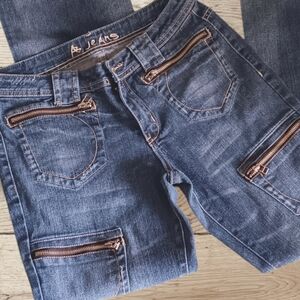 - STYLISH ZIPPER POCKET BOOTLEG JEANS by AB JEANS